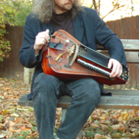simon_mit_drehleier_im_park_von_marianne_eberl